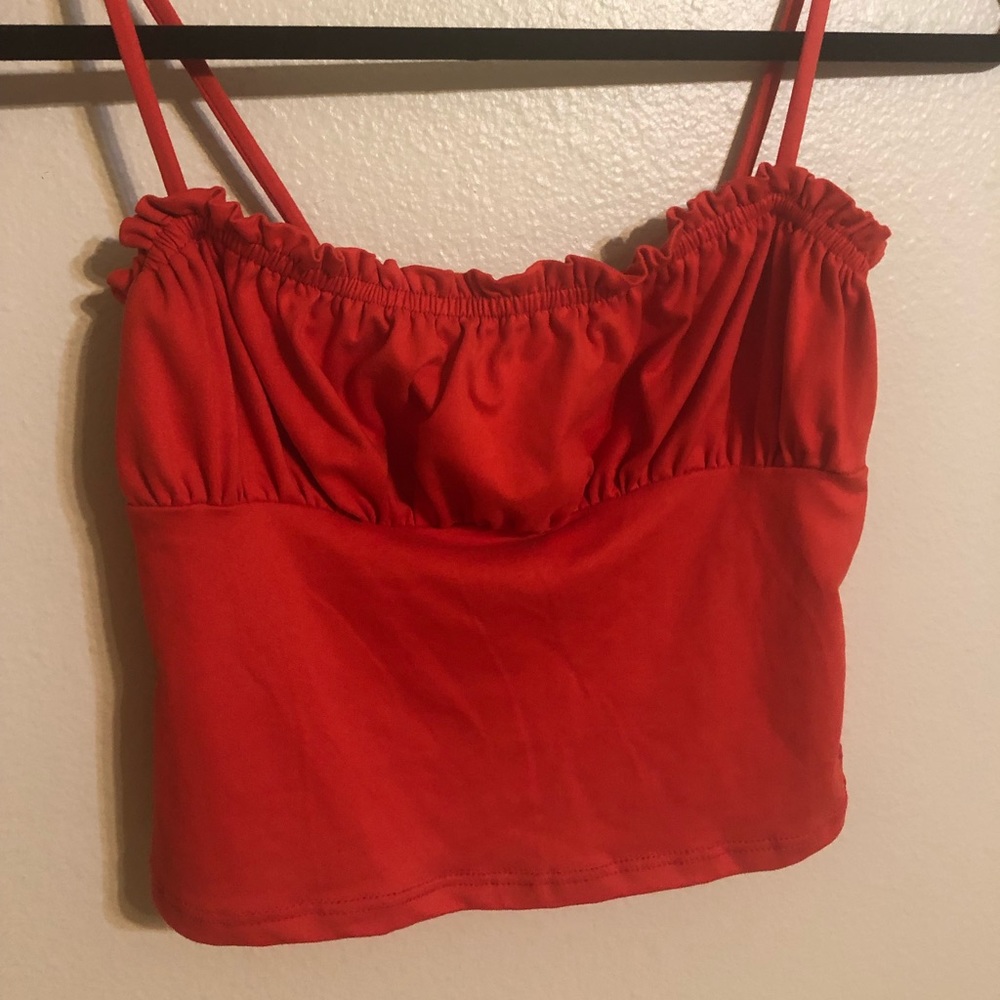 Red tank crop top